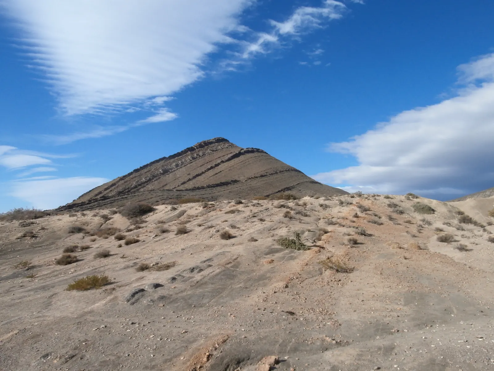 Vaca Muerta rock formations at Puerta Curaco, Neuquén, Argentina